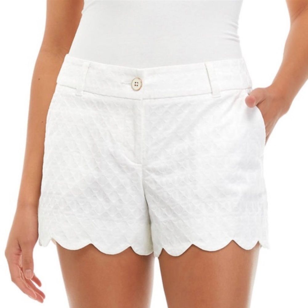 Crown & Ivy Shorts White Scalloped Shelby Chino seersucker size 10 Cotton blend